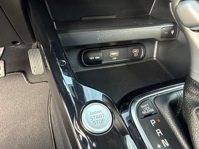 Used 2024 Kia Soul EX w/ Option Group 015 FWD image 29