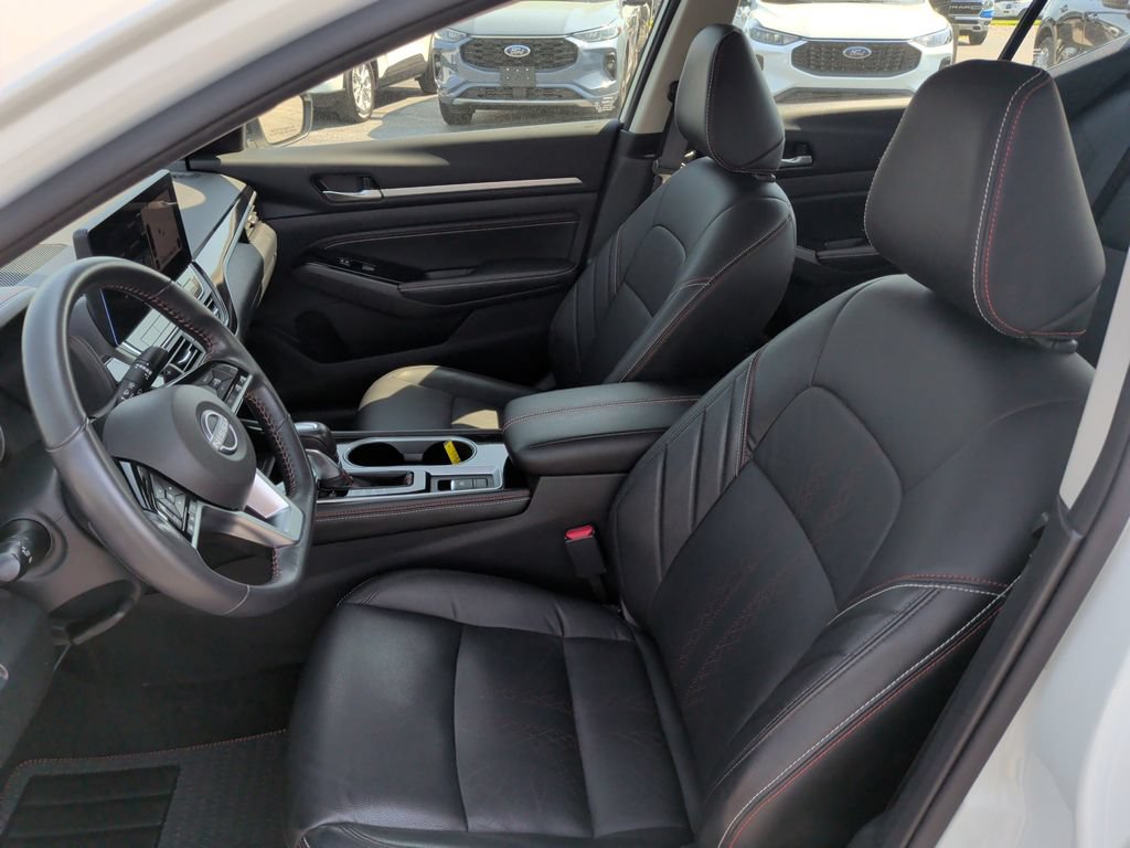 Used 2023 Nissan Altima 2.5 SR w/ SR Premium Package AWD/4WD video 4