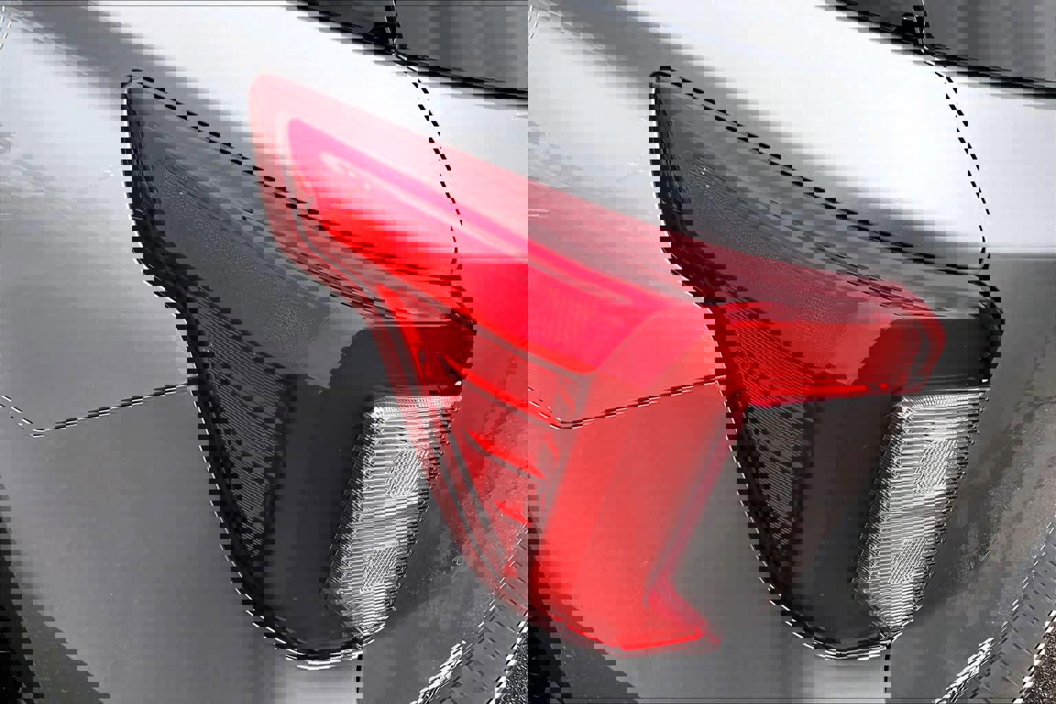 Certified 2021 Ford Explorer Limited w/ Equipment Group 301A image 27