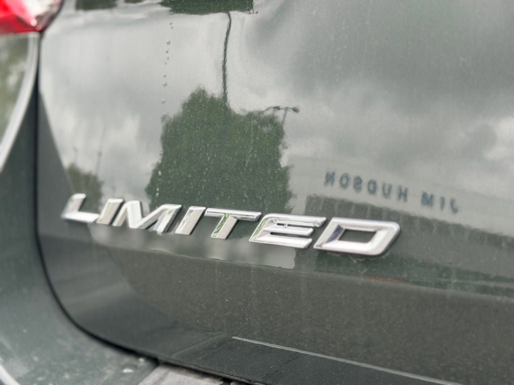 Certified 2023 Ford Explorer Limited w/ Limited Technology Package RWD image 9