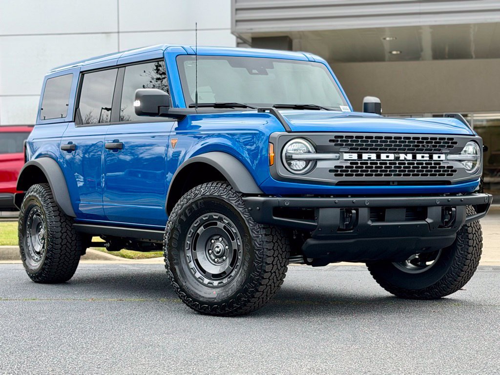 Certified 2025 Ford Bronco Badlands AWD/4WD image 2
