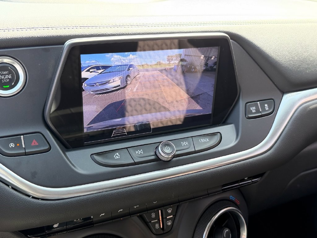Used 2021 Chevrolet Blazer LT FWD image 21