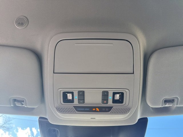 Certified 2022 Ford Explorer XLT w/ Equipment Group 202A image 19