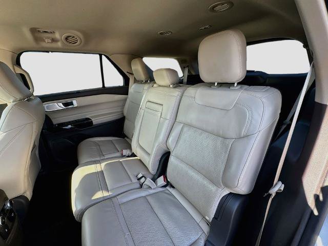 Certified 2022 Ford Explorer Platinum w/ Equipment Group 601A AWD/4WD image 20