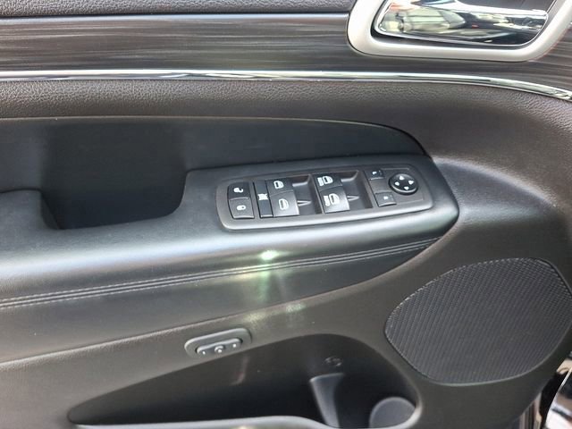 Used 2021 Jeep Grand Cherokee Limited image 12