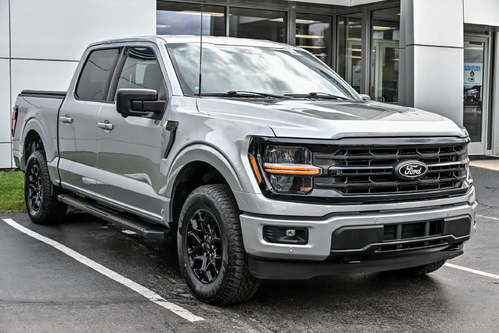 Certified 2024 Ford F150 XLT w/ Equipment Group 302A MID AWD/4WD image 9