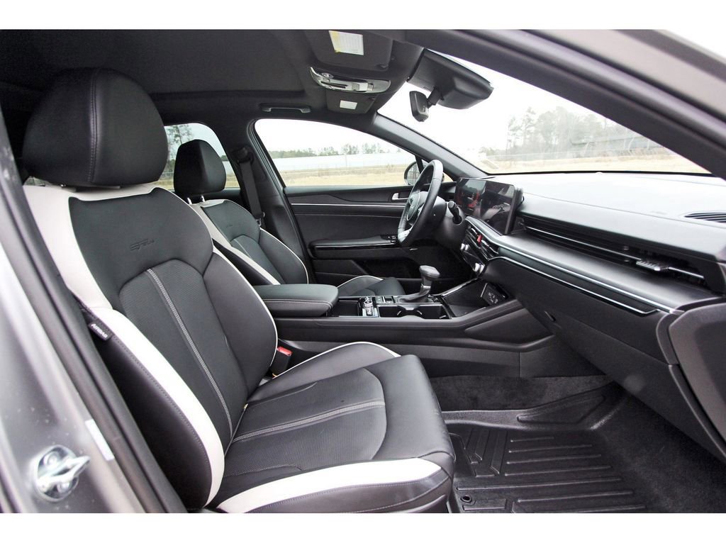 Used 2025 Kia K5 GT-Line w/ GT-Line Premium Package image 26