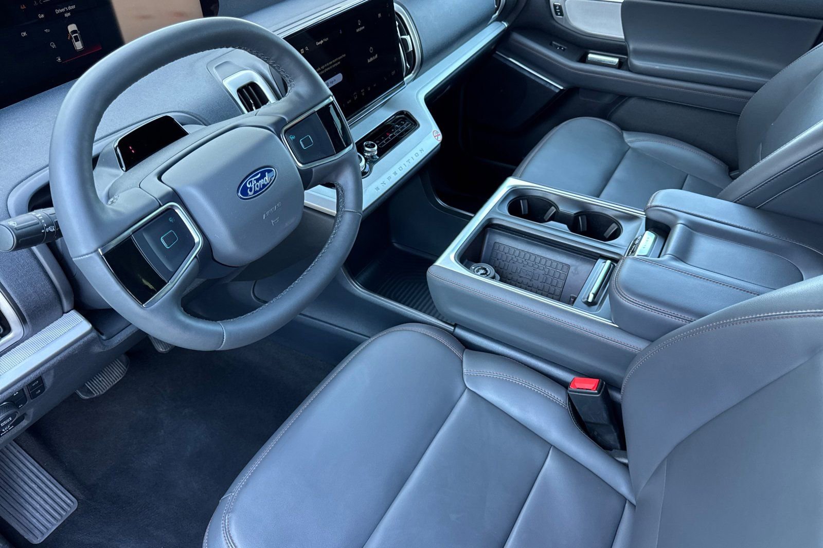 Certified 2025 Ford Expedition Active image 11