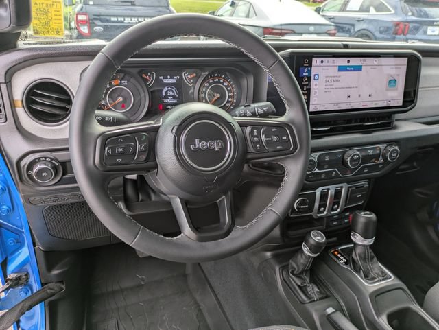 Used 2026 Jeep Wrangler Sport AWD/4WD image 16