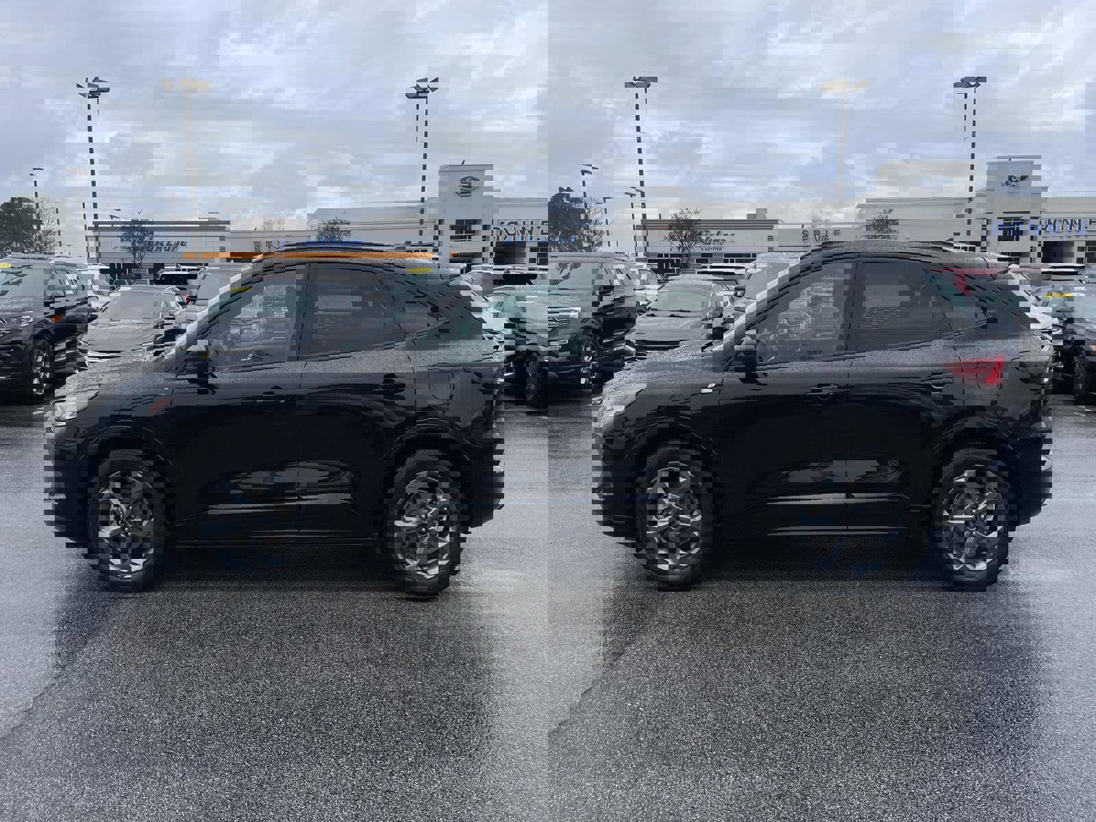 Certified 2023 Ford Escape ST-Line w/ Tech Pack #1 image 8