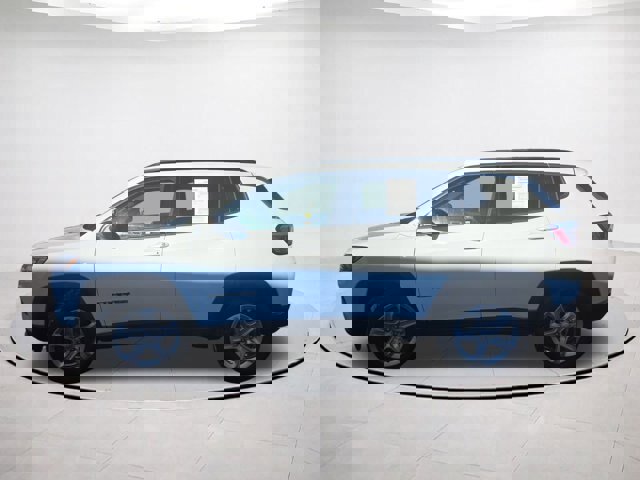 Used 2023 Jeep Compass Latitude w/ Sun and Sound Group image 4