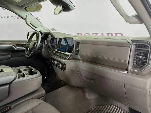 Used 2023 Chevrolet Silverado 1500 LT AWD/4WD image 33