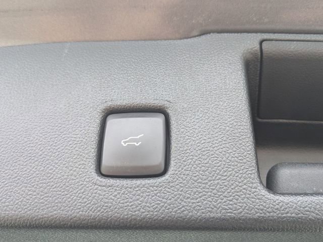 Certified 2023 Ford Escape Platinum AWD/4WD image 25