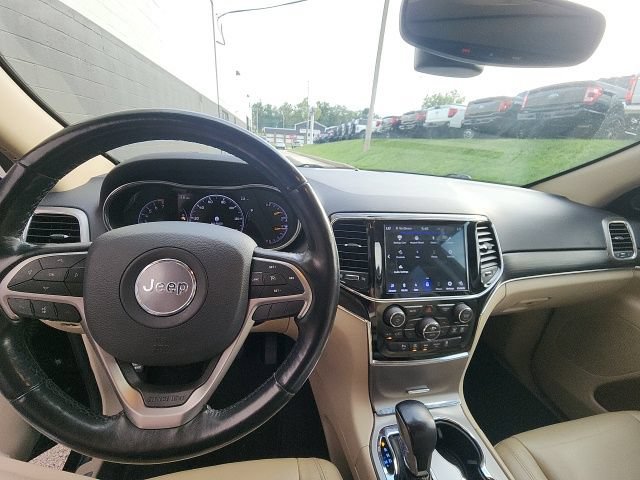 Used 2020 Jeep Grand Cherokee Limited w/ Trailer Tow Group IV AWD/4WD image 24