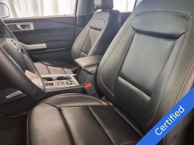 Certified 2023 Ford Explorer XLT w/ Equipment Group 202A AWD/4WD image 3