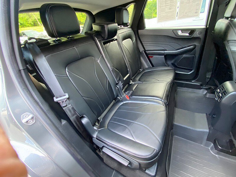 Certified 2025 Ford Escape Platinum w/ Premium Technology Package AWD/4WD image 38