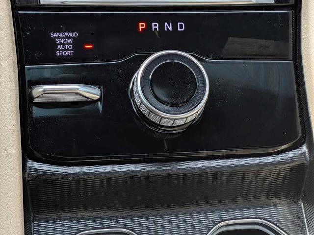 Used 2025 Jeep Grand Cherokee Limited w/ Luxury Tech Group II image 32