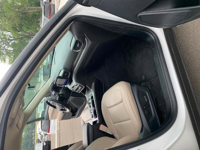Certified 2021 Ford Explorer XLT w/ Equipment Group 202A AWD/4WD image 12
