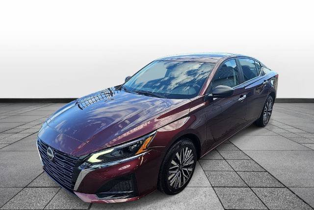 Used 2025 Nissan Altima 2.5 SV