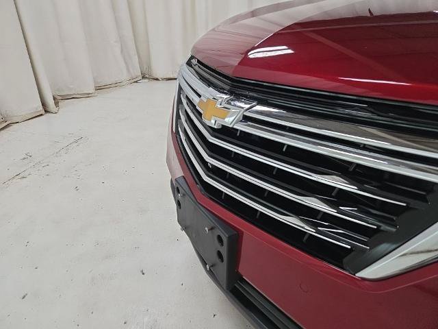 Used 2023 Chevrolet Equinox Premier AWD/4WD image 21