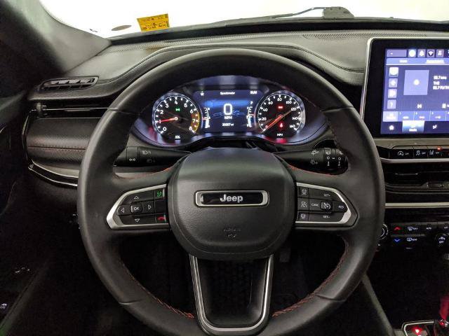 Used 2025 Jeep Compass Trailhawk AWD/4WD image 11