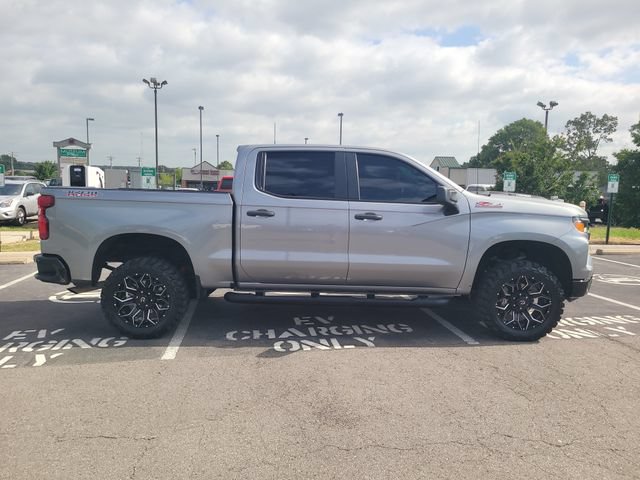 Used 2024 Chevrolet Silverado 1500 Custom Trail Boss AWD/4WD image 4
