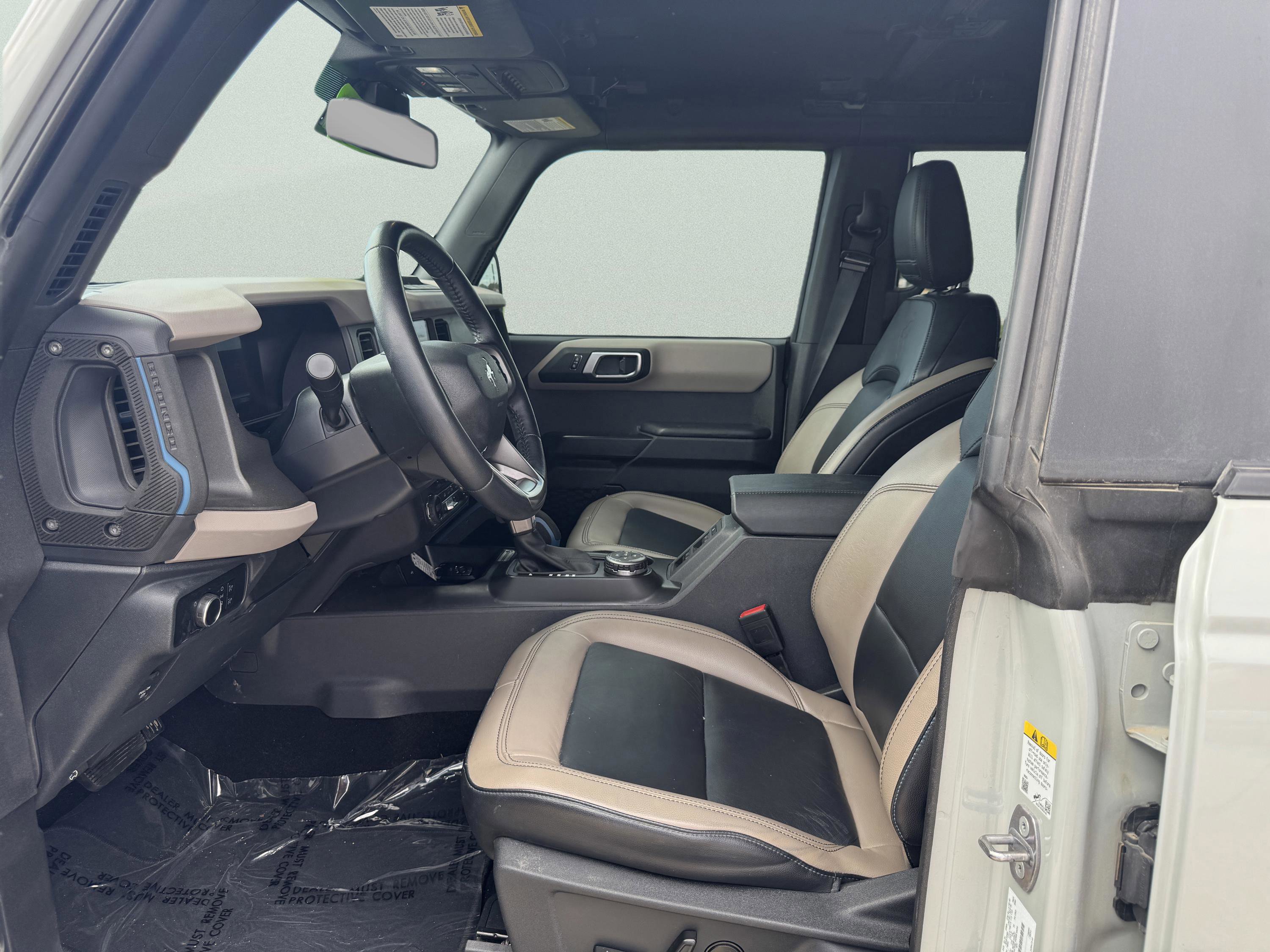 Certified 2024 Ford Bronco Wildtrak image 9