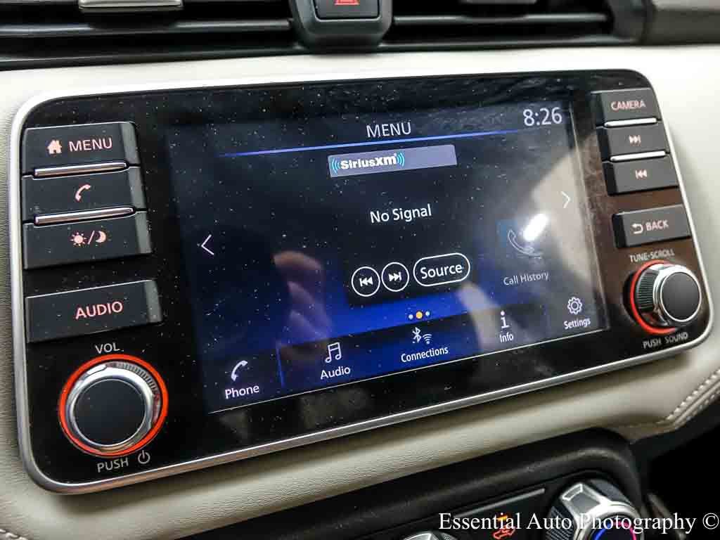 Used 2020 Nissan Versa SV FWD image 17