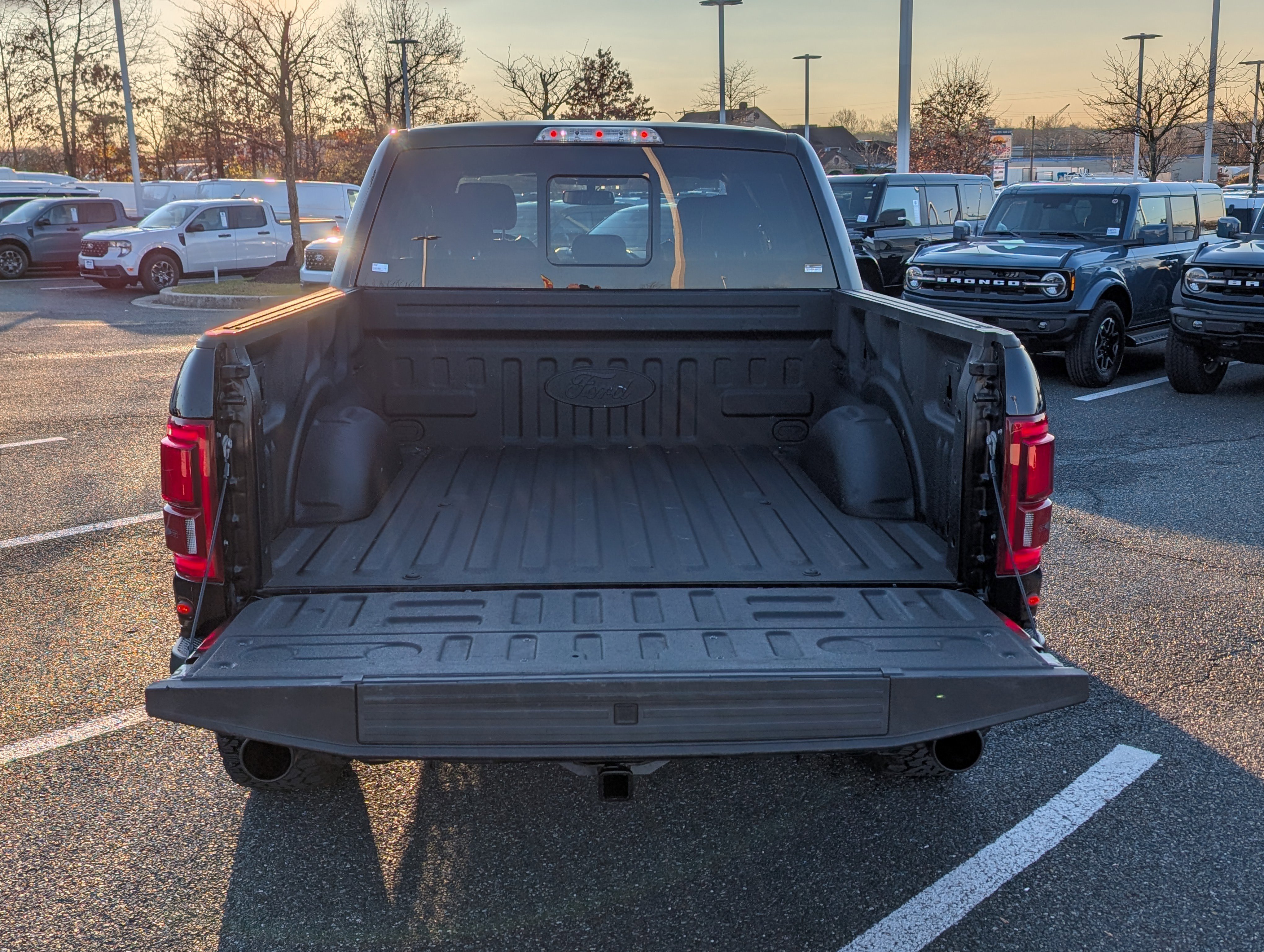 Certified 2020 Ford F150 Raptor w/ Equipment Group 802A Luxury image 13