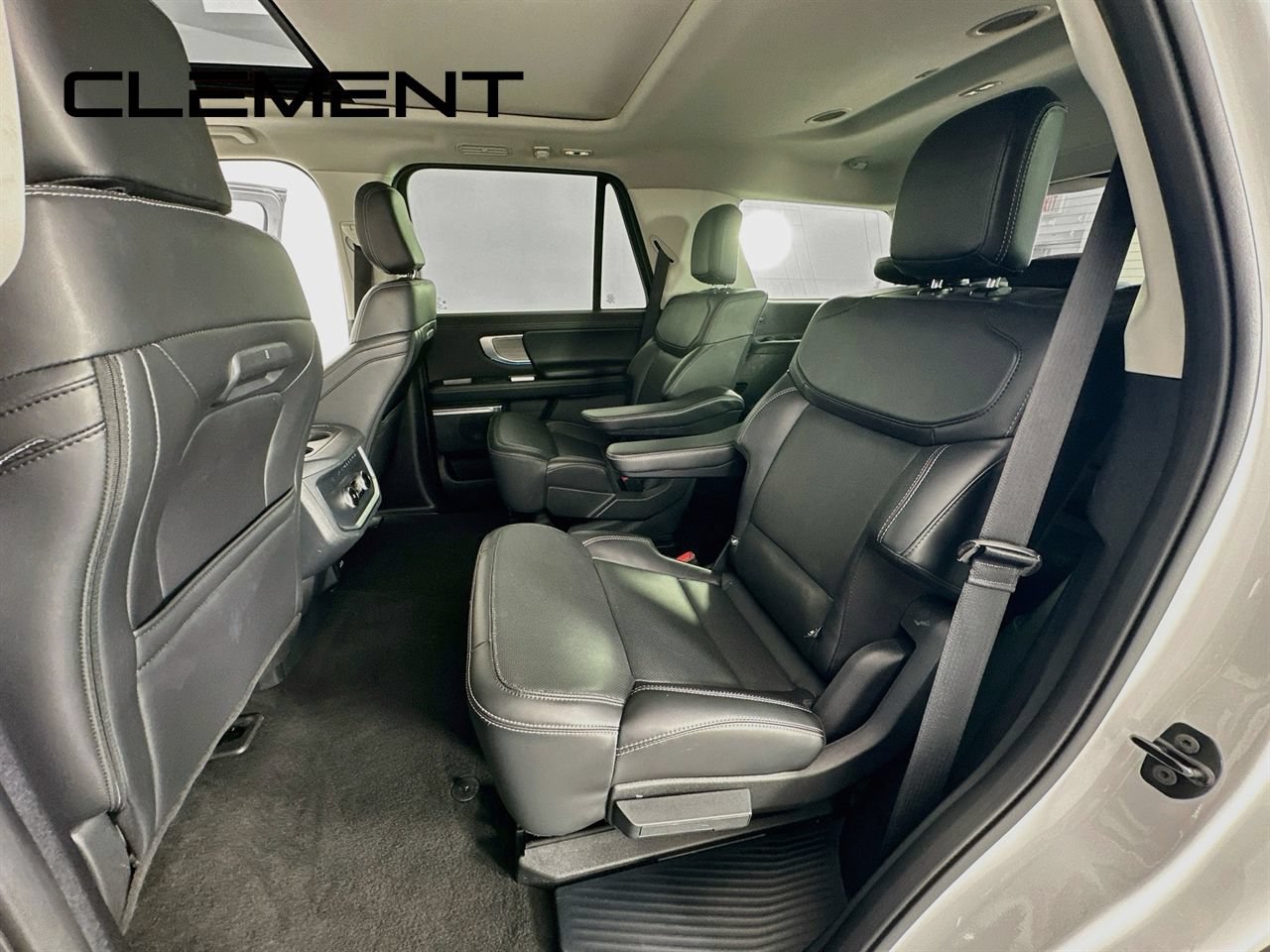 Certified 2025 Ford Expedition Platinum AWD/4WD image 33