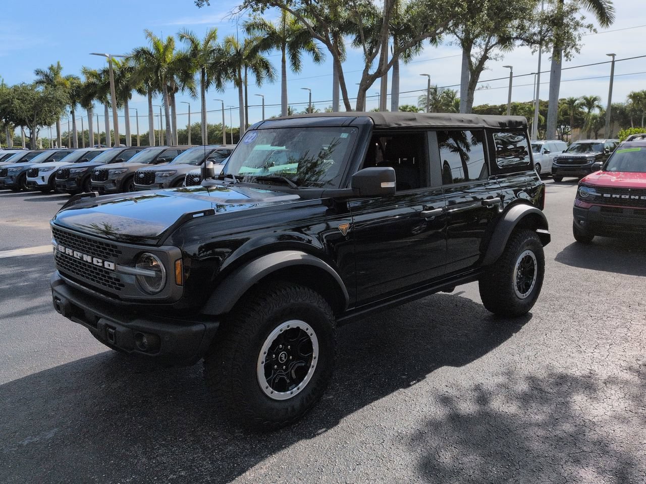 Certified 2022 Ford Bronco Badlands AWD/4WD image 8