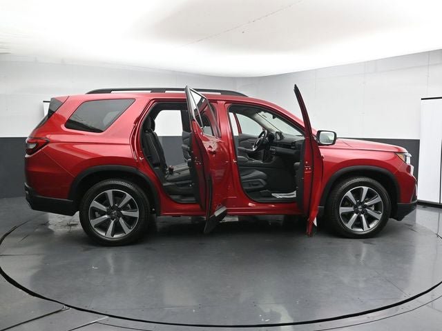 Used 2024 Honda Pilot Elite image 37