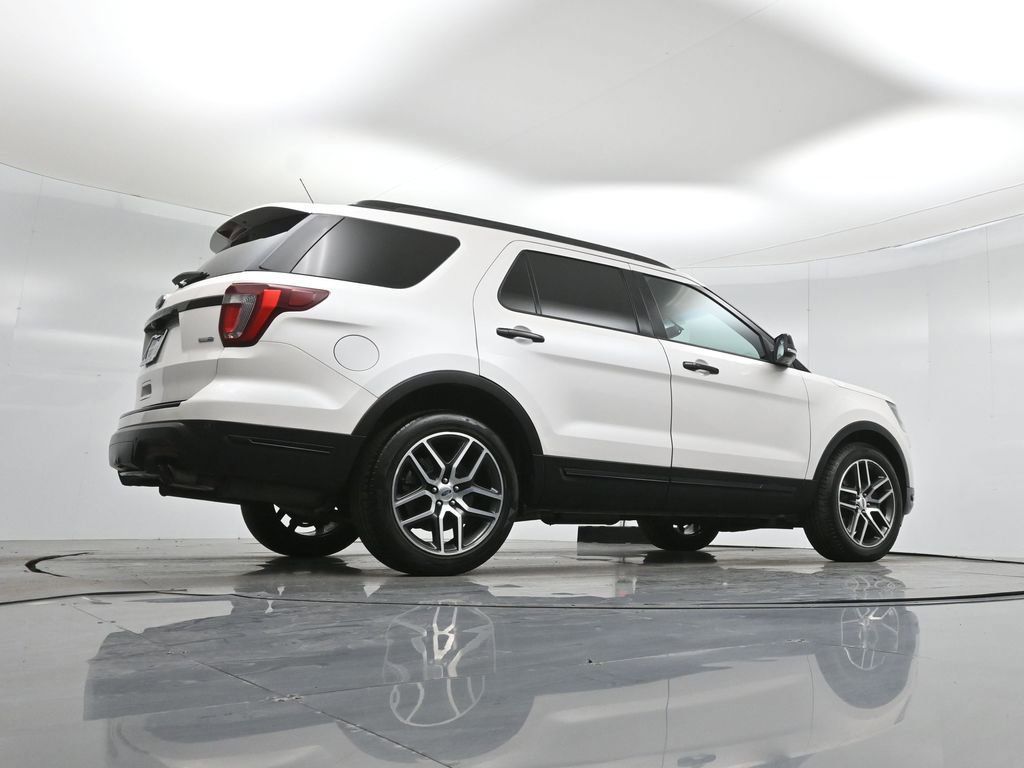 Certified 2018 Ford Explorer Sport image 16