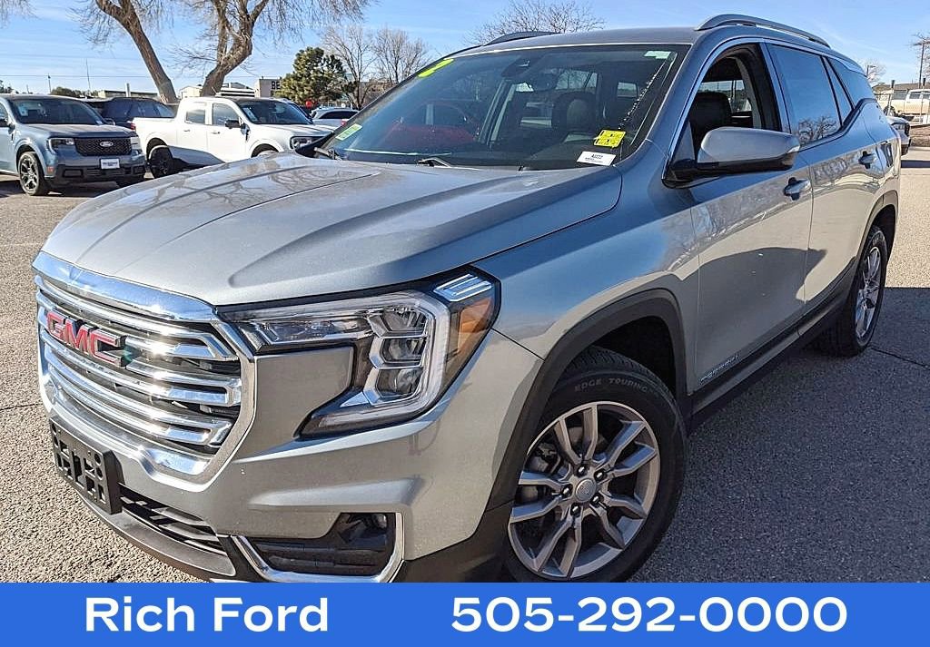 Used 2024 GMC Terrain SLT image 20
