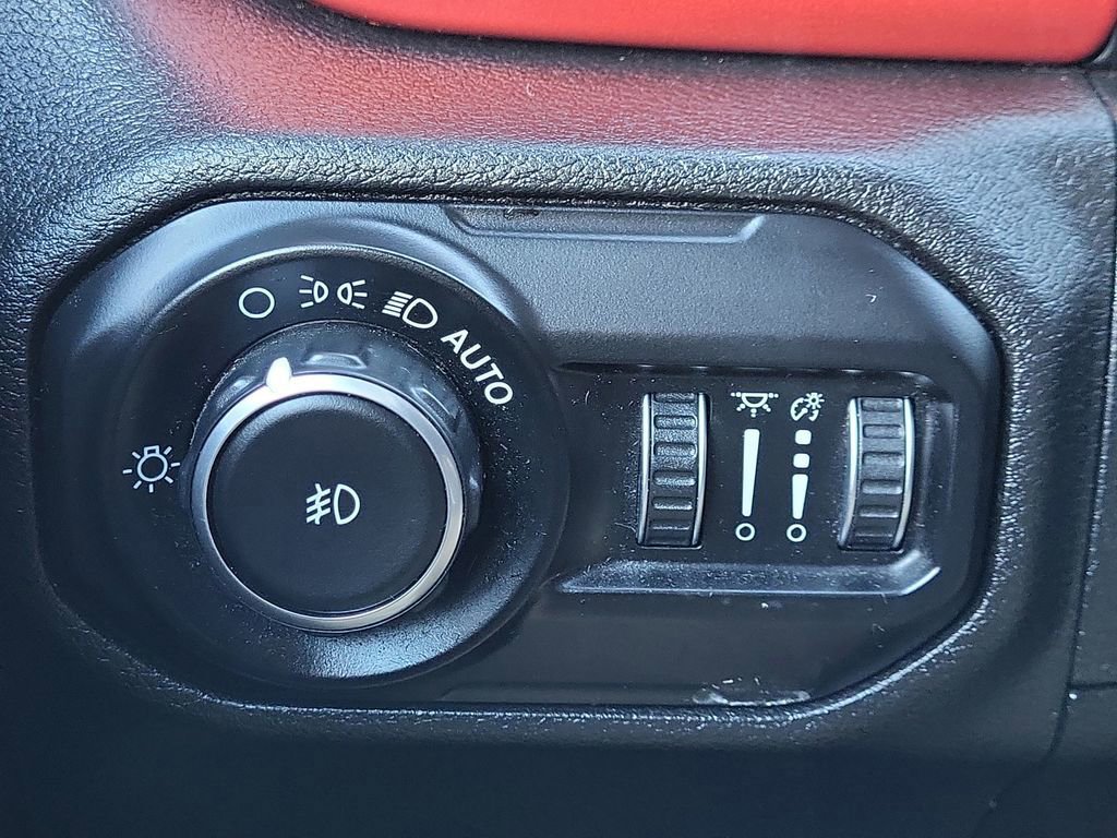 Used 2020 Jeep Wrangler Unlimited Rubicon w/ Cold Weather Group image 31