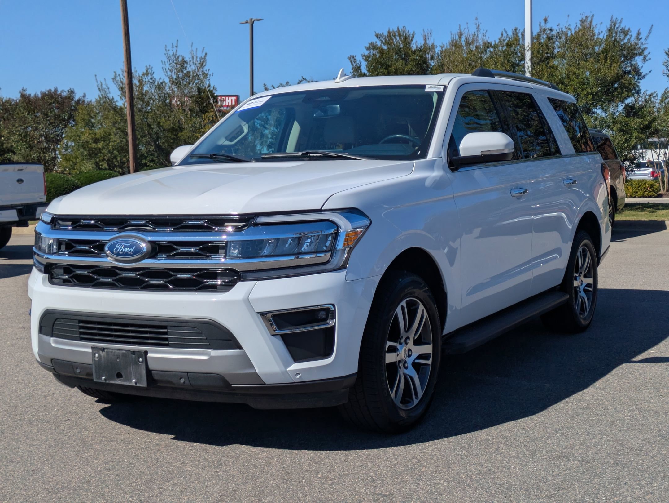 Certified 2024 Ford Expedition Limited image 9