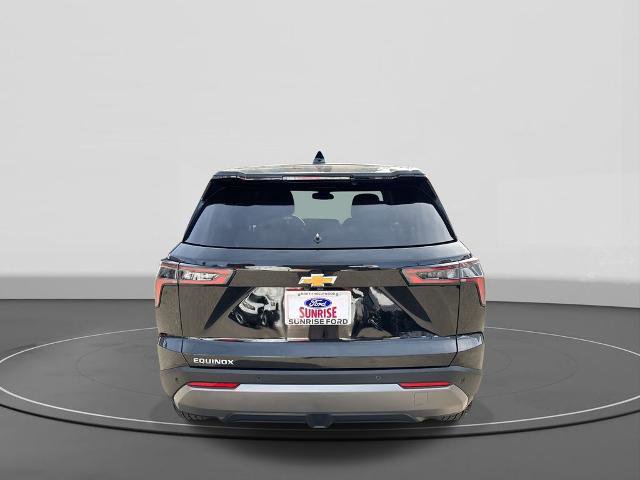Used 2025 Chevrolet Equinox LT image 3