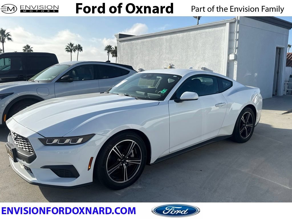 Certified 2025 Ford Mustang Coupe RWD image 1
