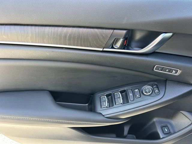 Used 2022 Honda Accord EX-L image 27