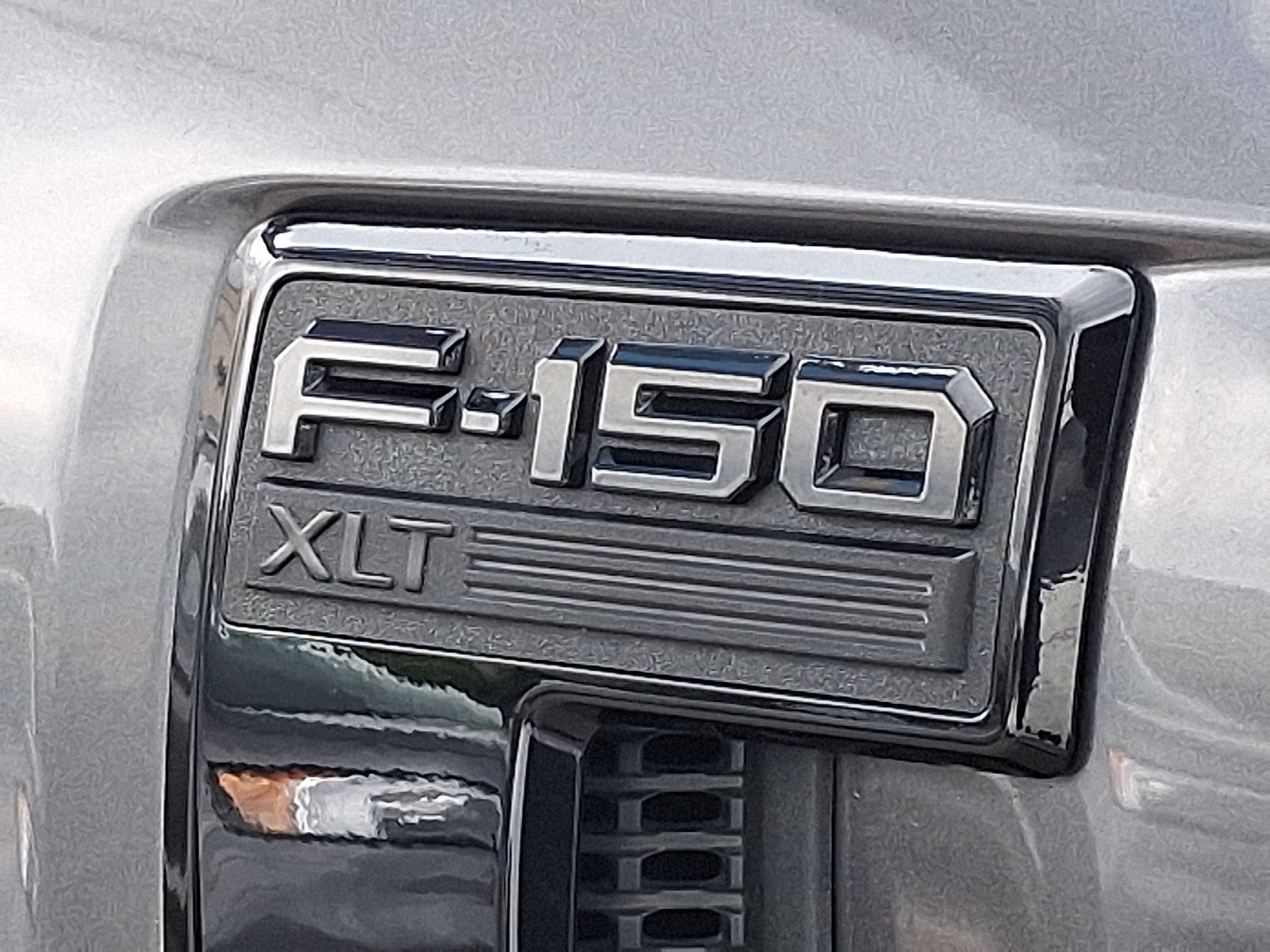 Certified 2025 Ford F150 XLT w/ Equipment Group 302A MID AWD/4WD image 30