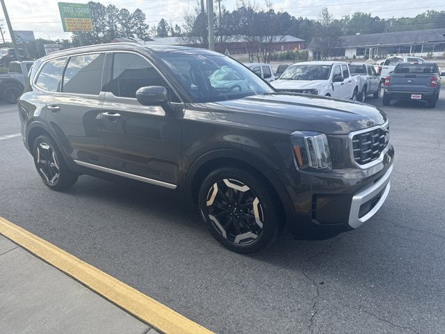Used 2025 Kia Telluride S AWD/4WD image 4