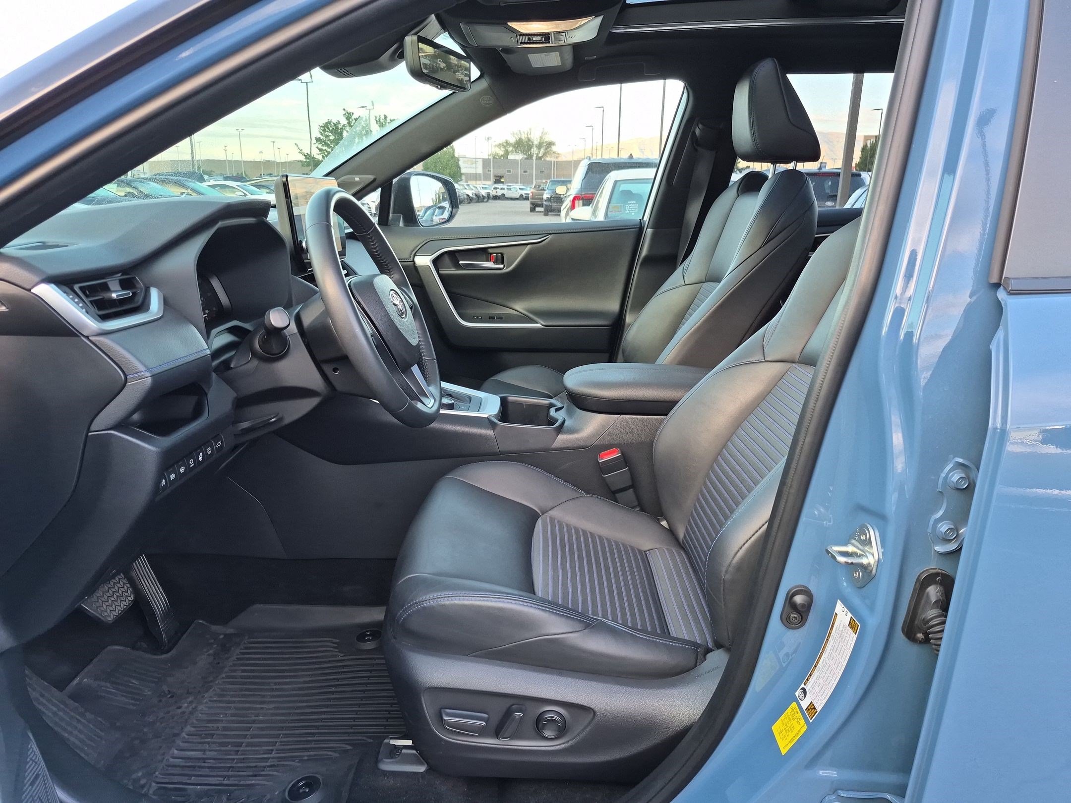 Used 2024 Toyota RAV4 XSE w/ Advanced Technology Package AWD/4WD image 18