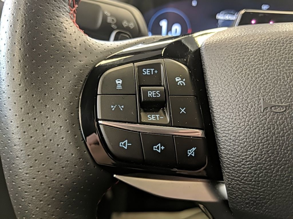 Certified 2025 Ford Explorer ST image 19