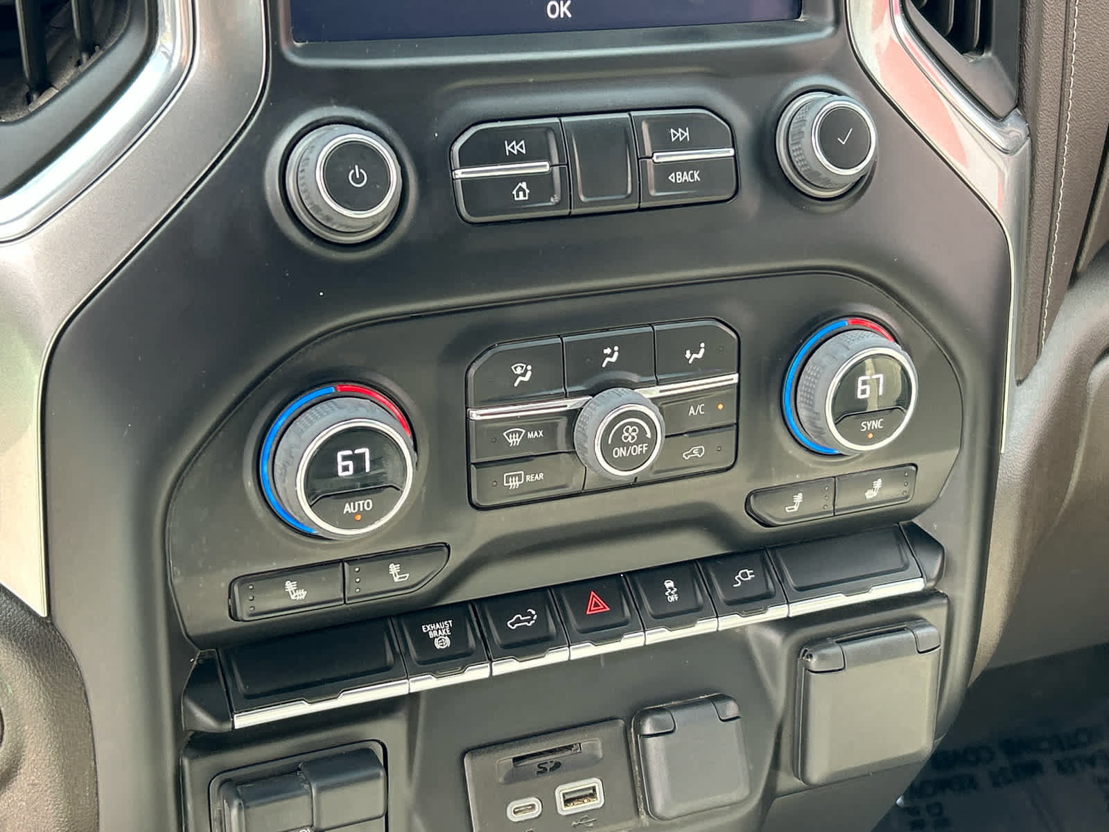 Used 2023 Chevrolet Silverado 3500 LTZ image 29