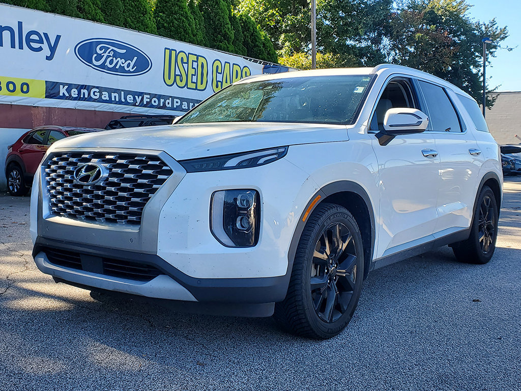 Used 2022 Hyundai Palisade SEL w/ Premium Package FWD image 1