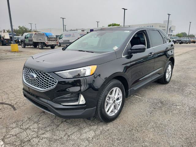 Certified 2024 Ford Edge SEL w/ Convenience Package AWD/4WD image 2