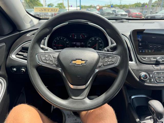 Used 2025 Chevrolet Malibu LT FWD image 23