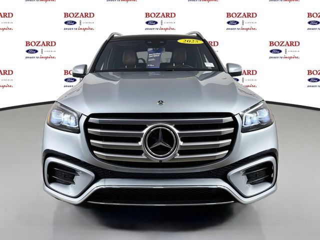 Used 2025 Mercedes-Benz GLS 450 4MATIC image 2