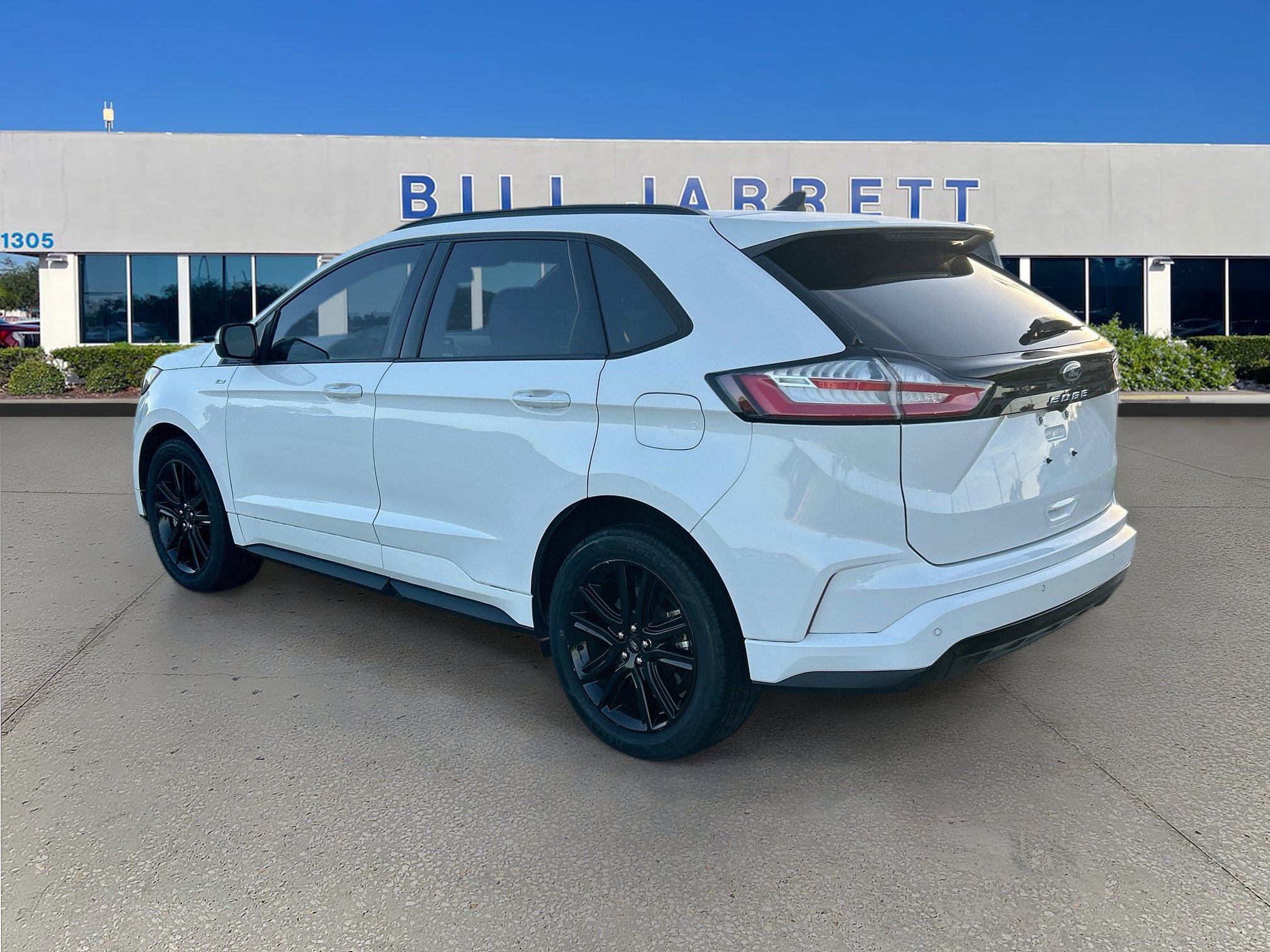 Certified 2022 Ford Edge ST-Line AWD/4WD image 5