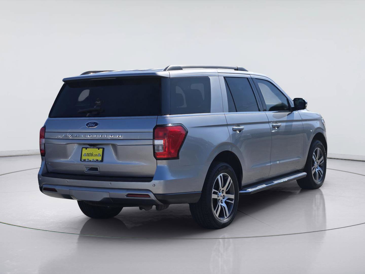 Certified 2022 Ford Expedition XLT RWD image 8